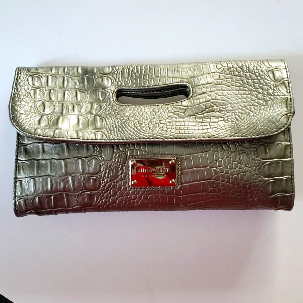 🔥Clutch Snakeskin by Nine West
